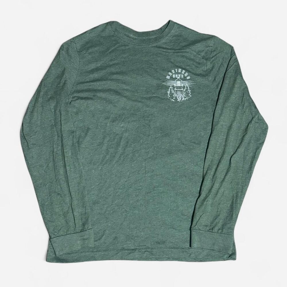 IZOD green mariners cove Small size (width 18in, length 26in) graphic long sleev